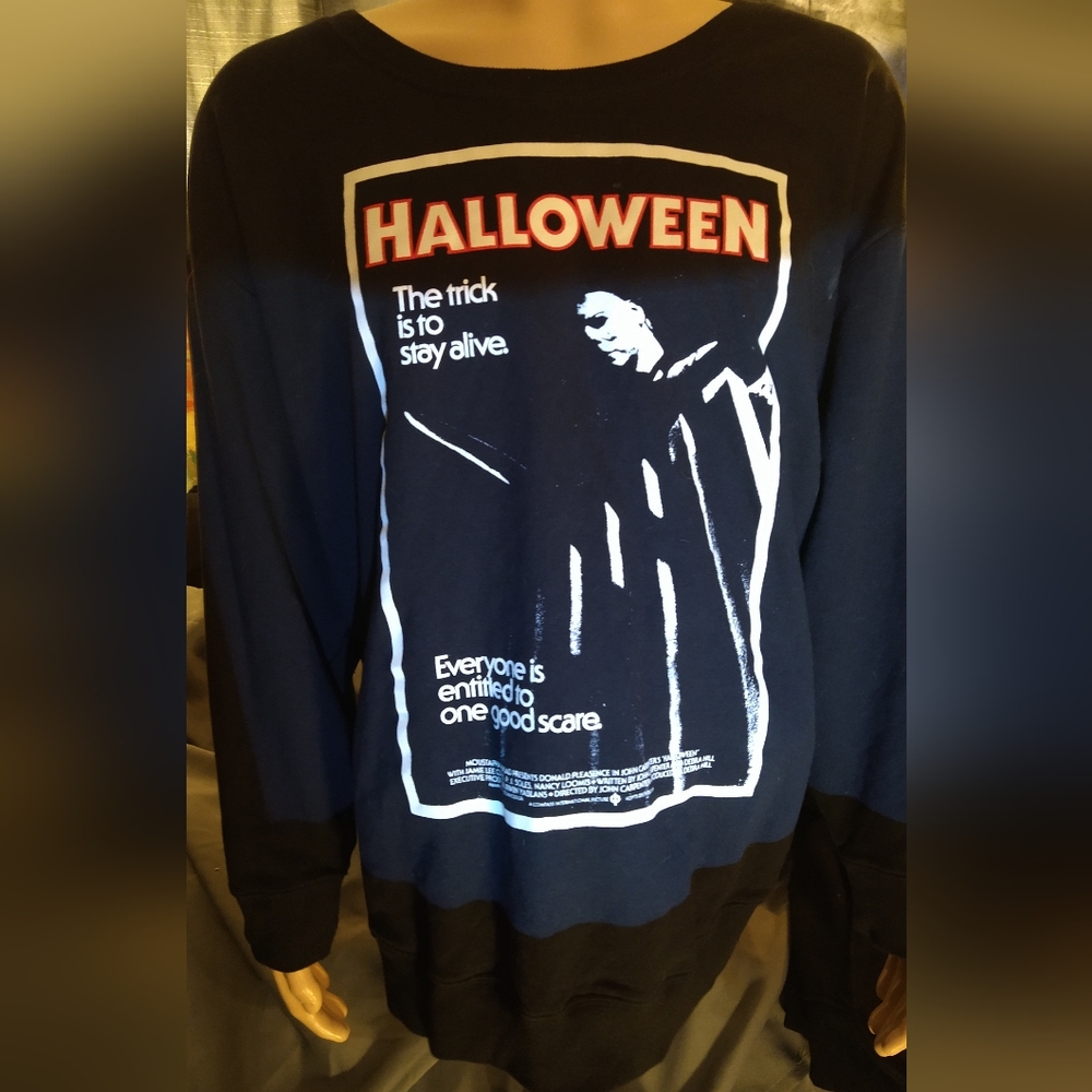 Halloween II oversized T shirt Black licensed T with bold graphics. Unisex XL